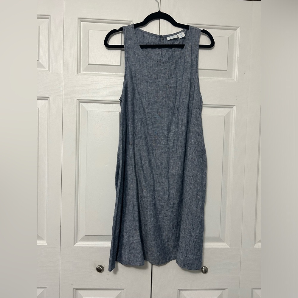 Midi dress with pockets blue size medium flowy